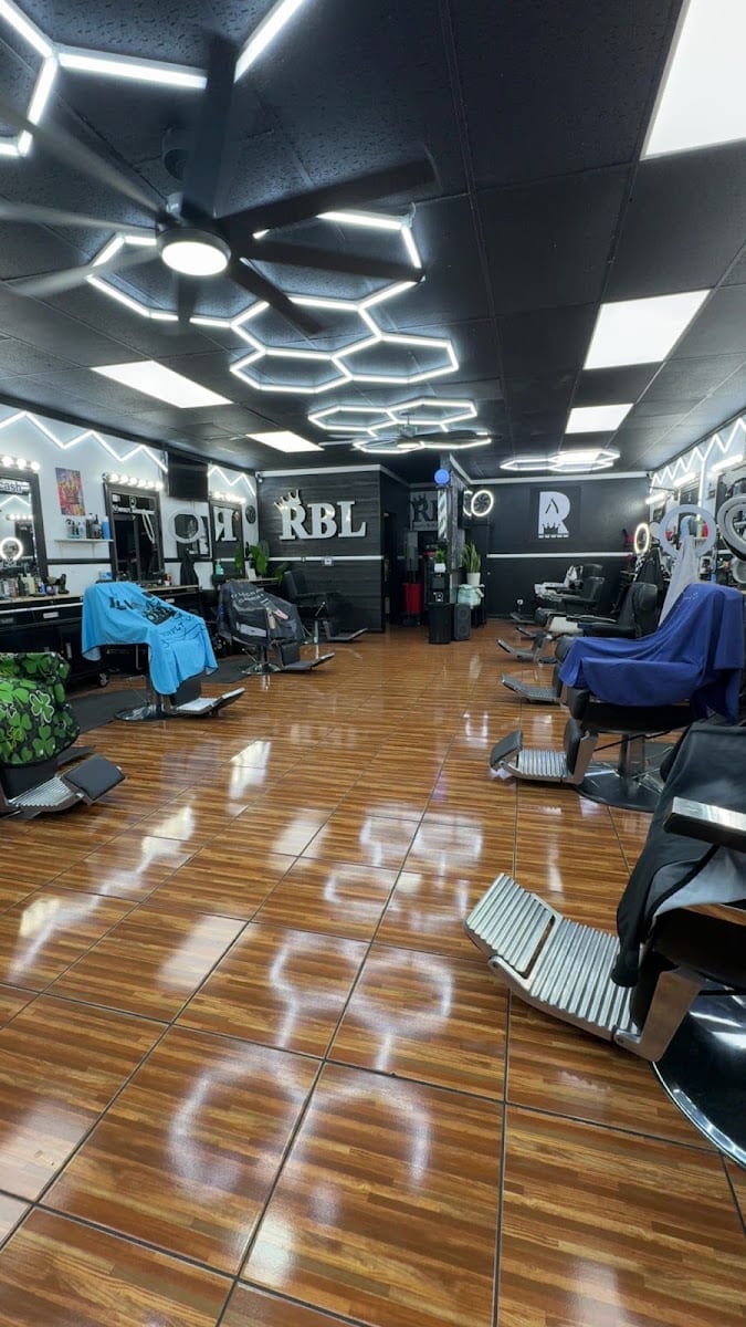 Royalty Barbershop Lounge, photo 4