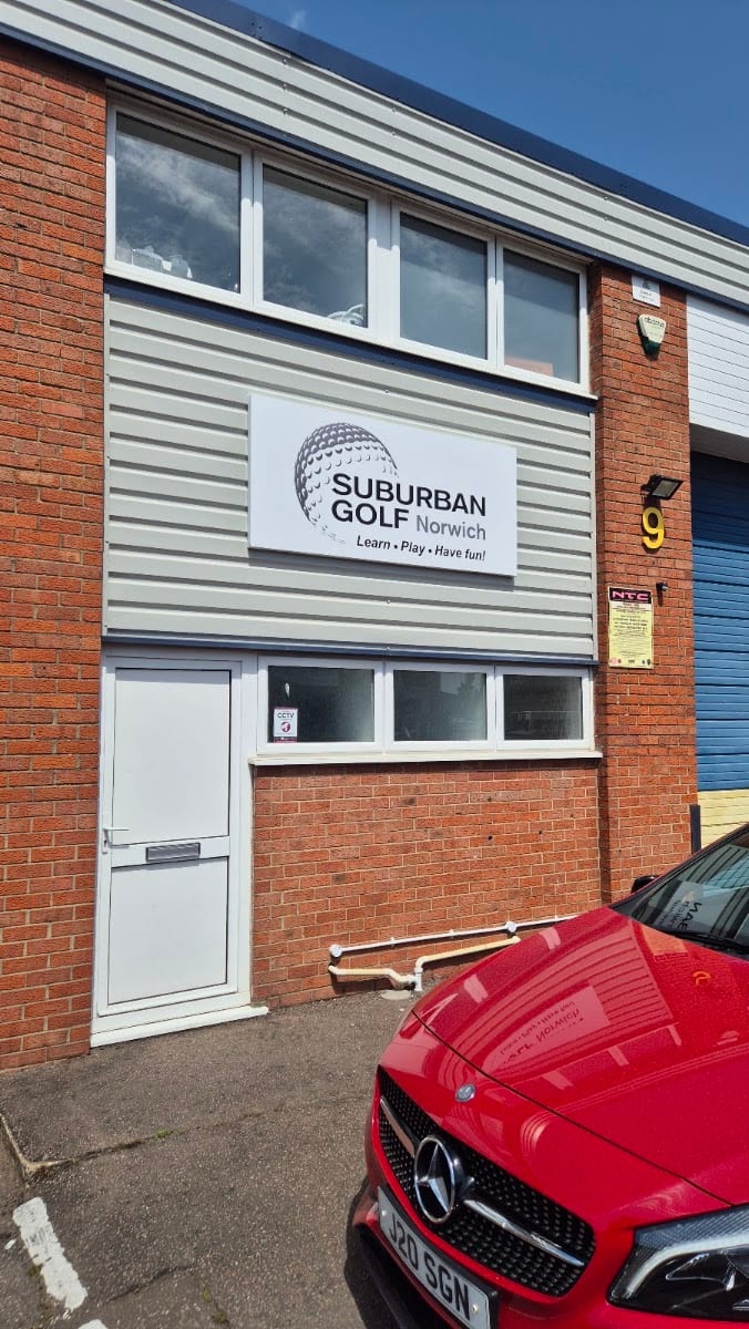 Suburban Golf Norwich, photo 3