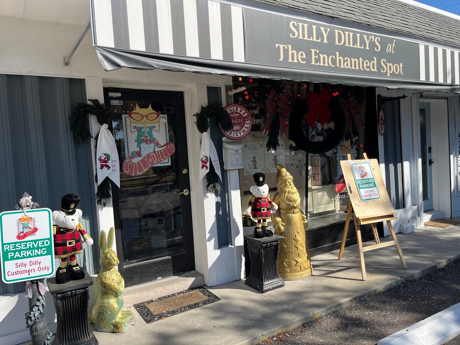 Silly Dilly's at The Enchanted Spot, photo 2
