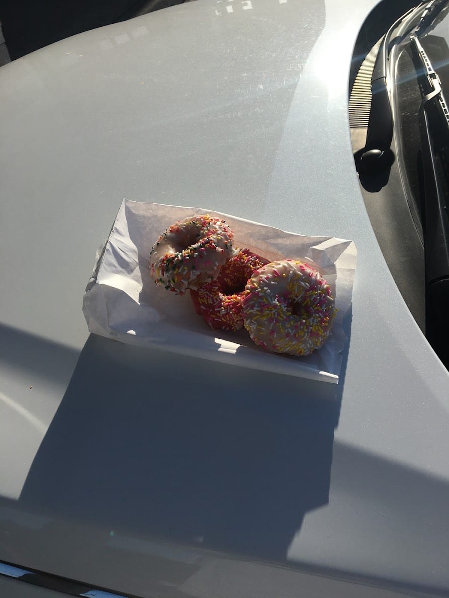 K & M Donuts, photo 2