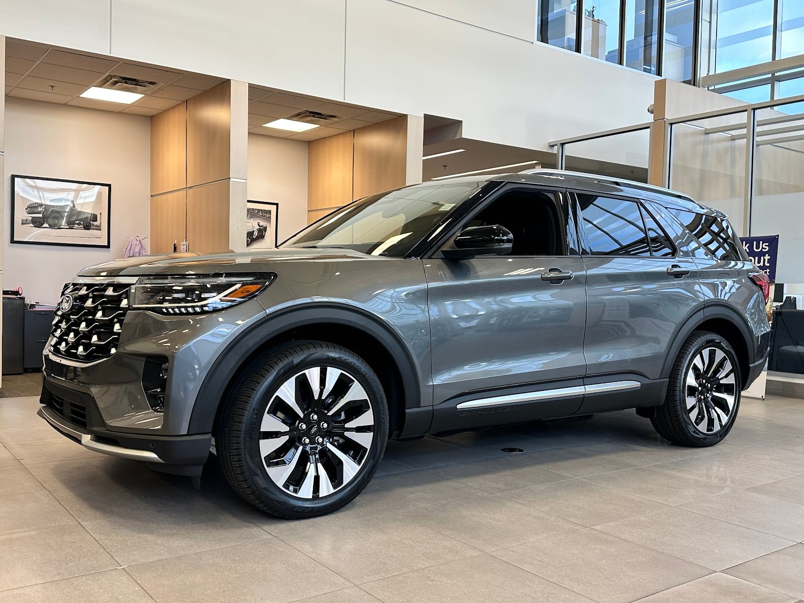 Sherwood Ford, photo 4