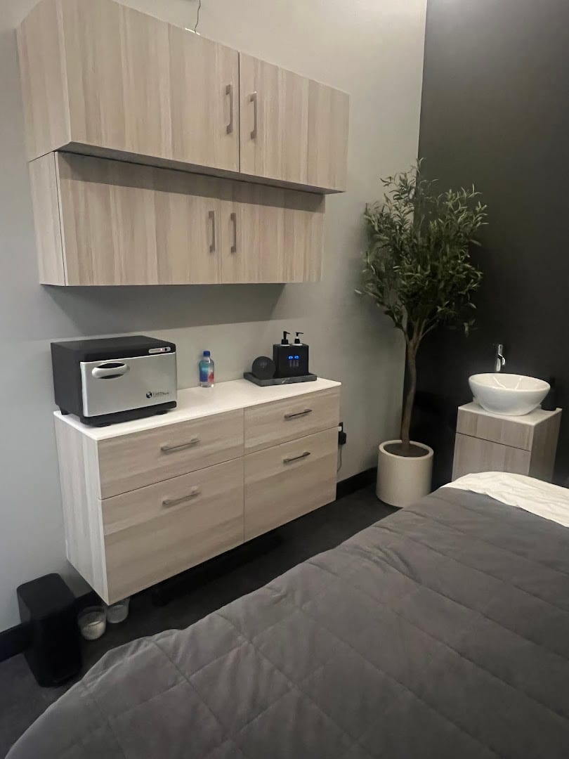 Elevation Massage, photo 3