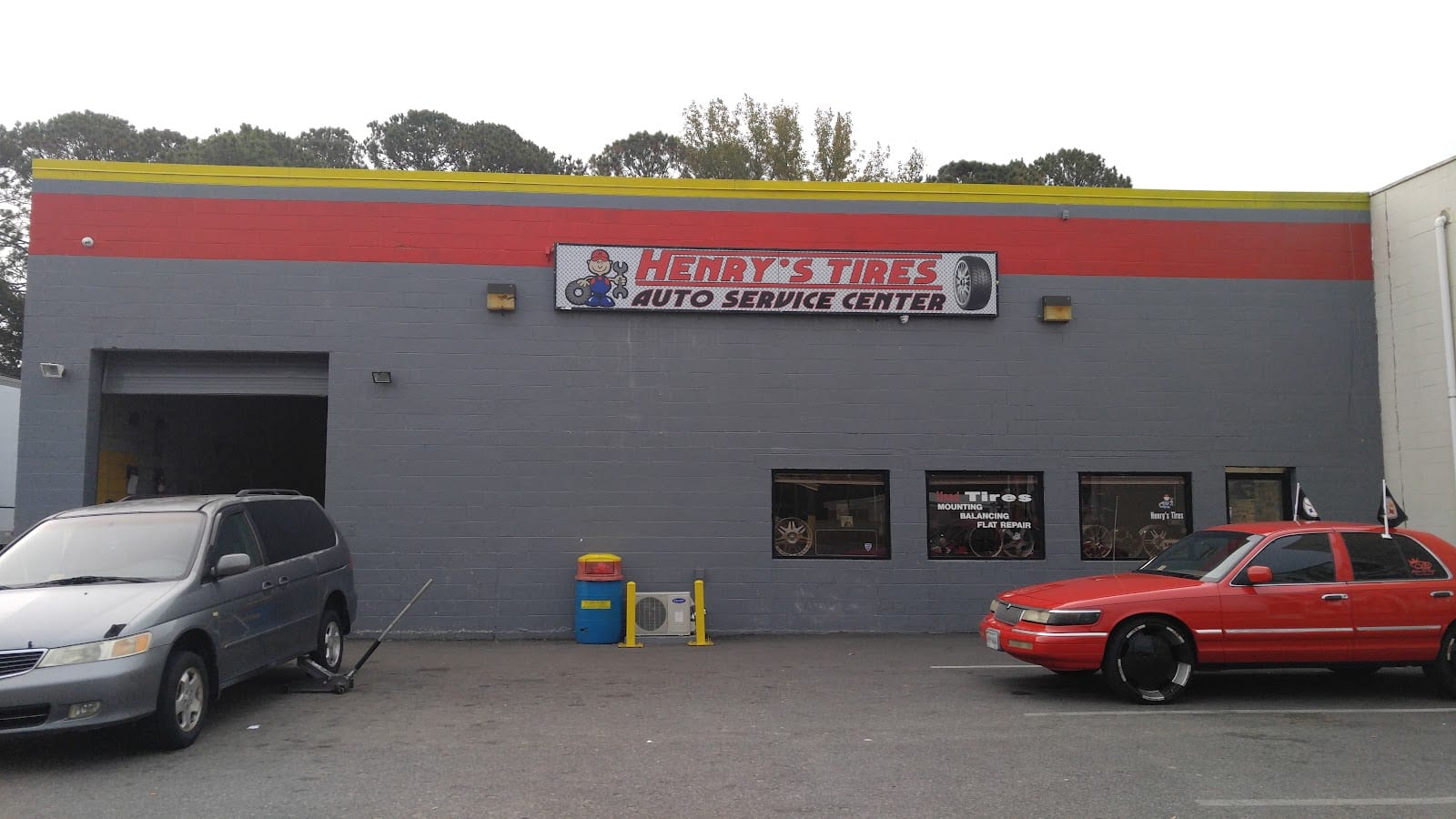 Henry's Tires express, photo 2