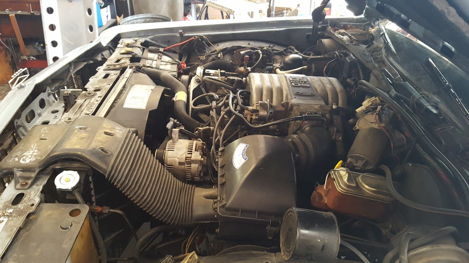 R & S Automotive Center