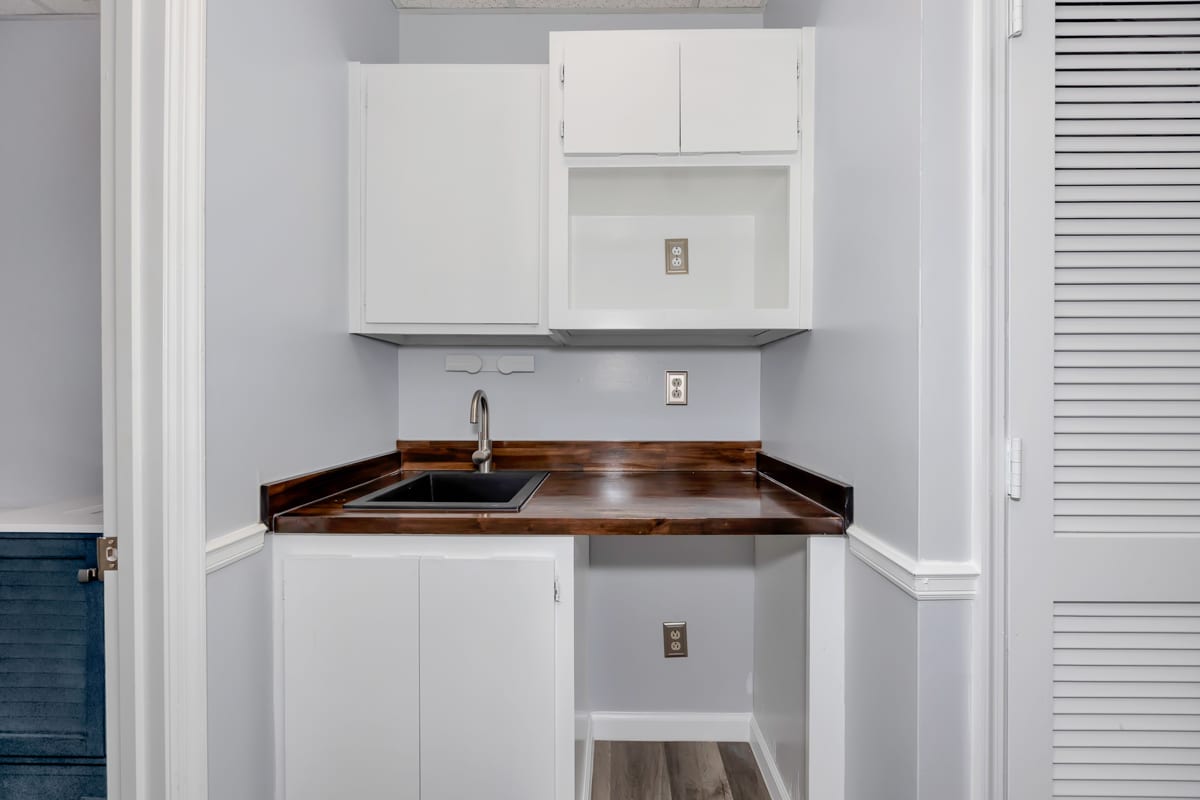 V & C Investments LLC., photo 2