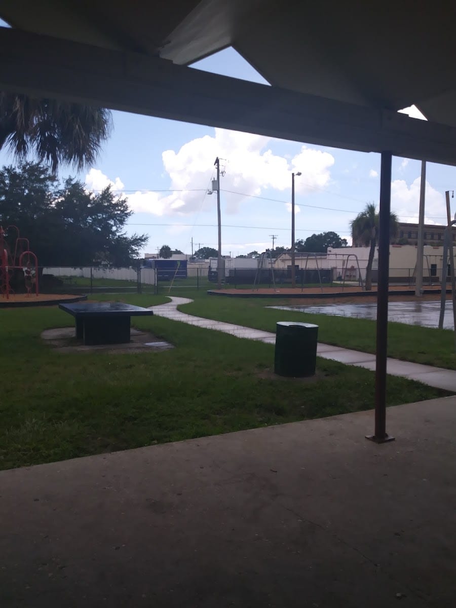 Rey Park Community Center, photo 3
