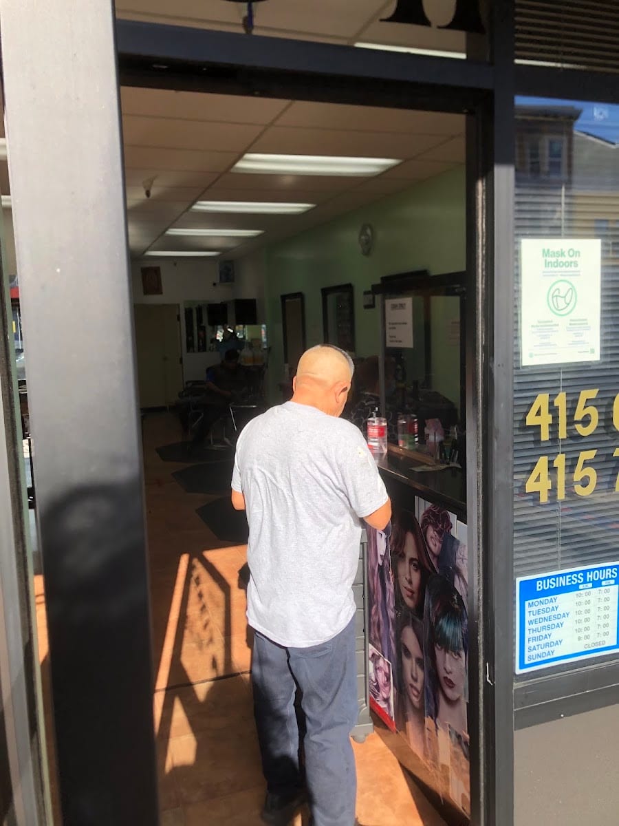 Ernesto's Hair Salon, photo 2