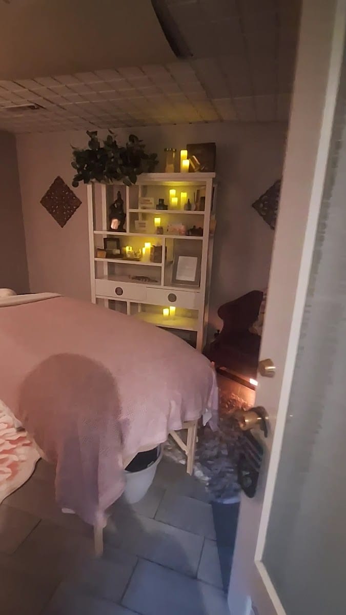 Ashlee Love Body & Light Worker, photo 3