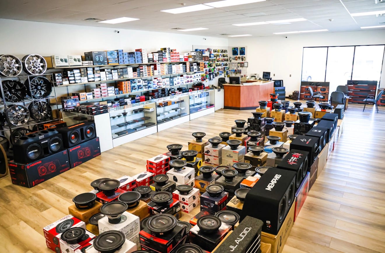 MEGA Car Audio, photo 3