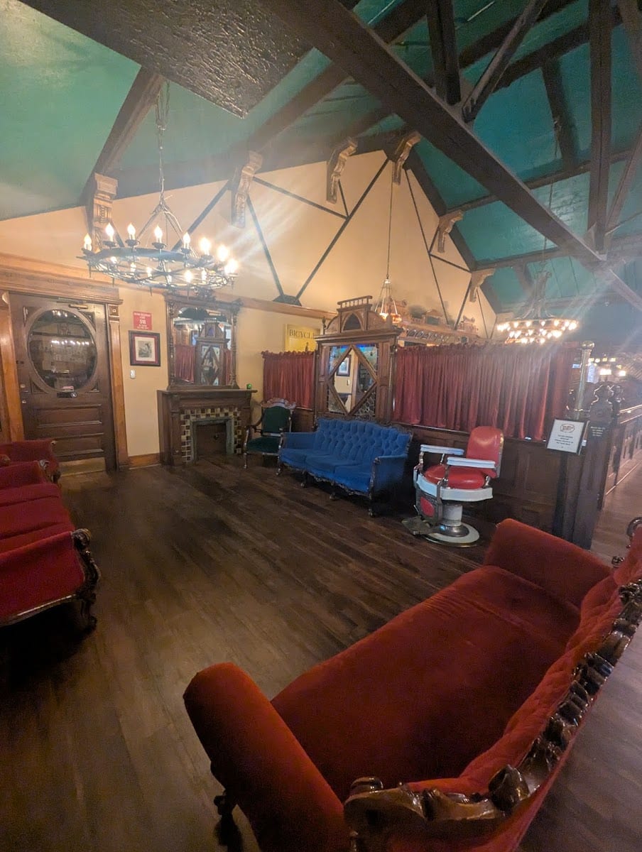 The Old Spaghetti Factory, photo 3