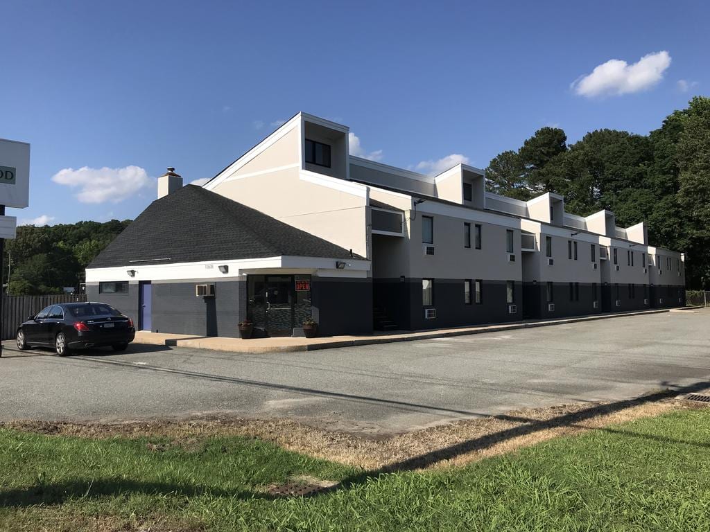 Super 8 by Wyndham Newport News/Jefferson Ave., photo 2