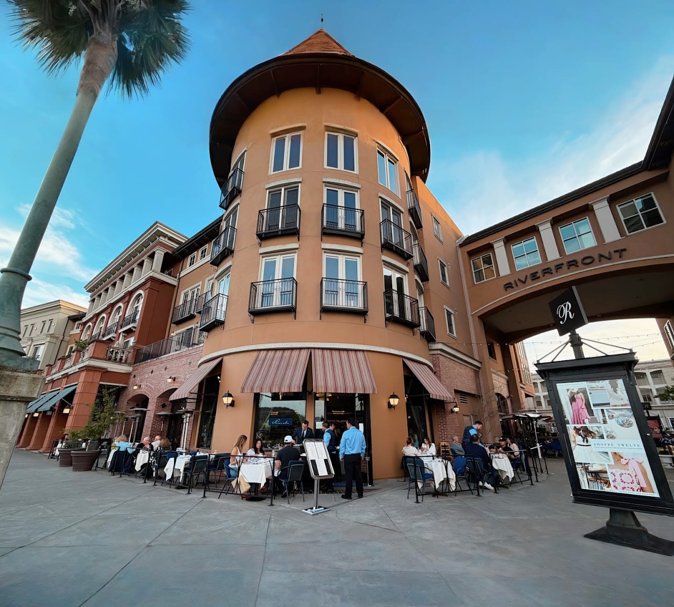Normandie Restaurant & Martini Bar, photo 4