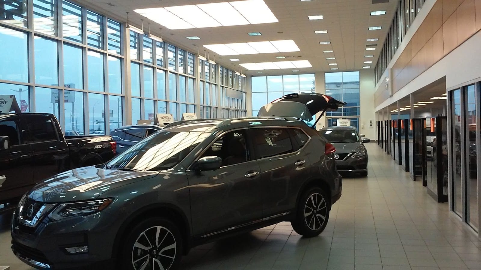 Nissan Parts Center, photo 3