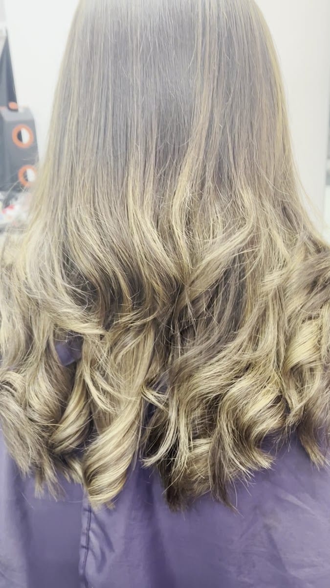 Blush Beauty Bar | Haircut and Facial | Beauty Salon, photo 3