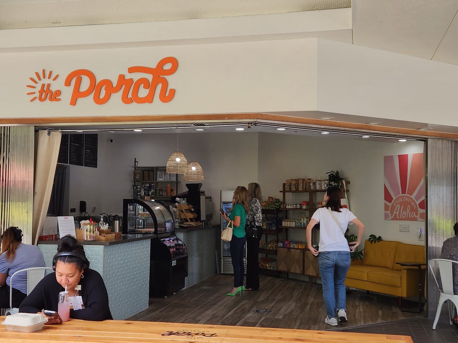 The Porch Honolulu Coffeeshop