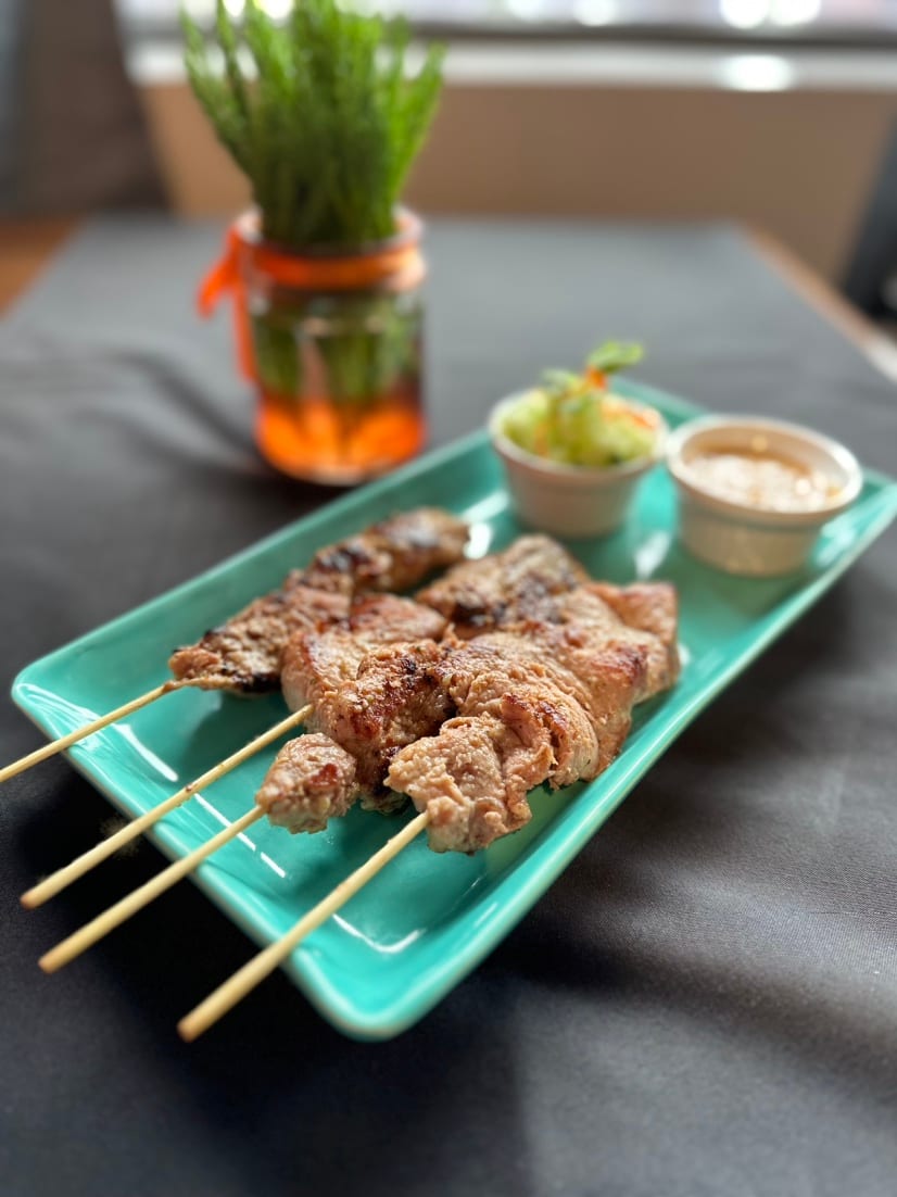Thoom Thai & Sushi
