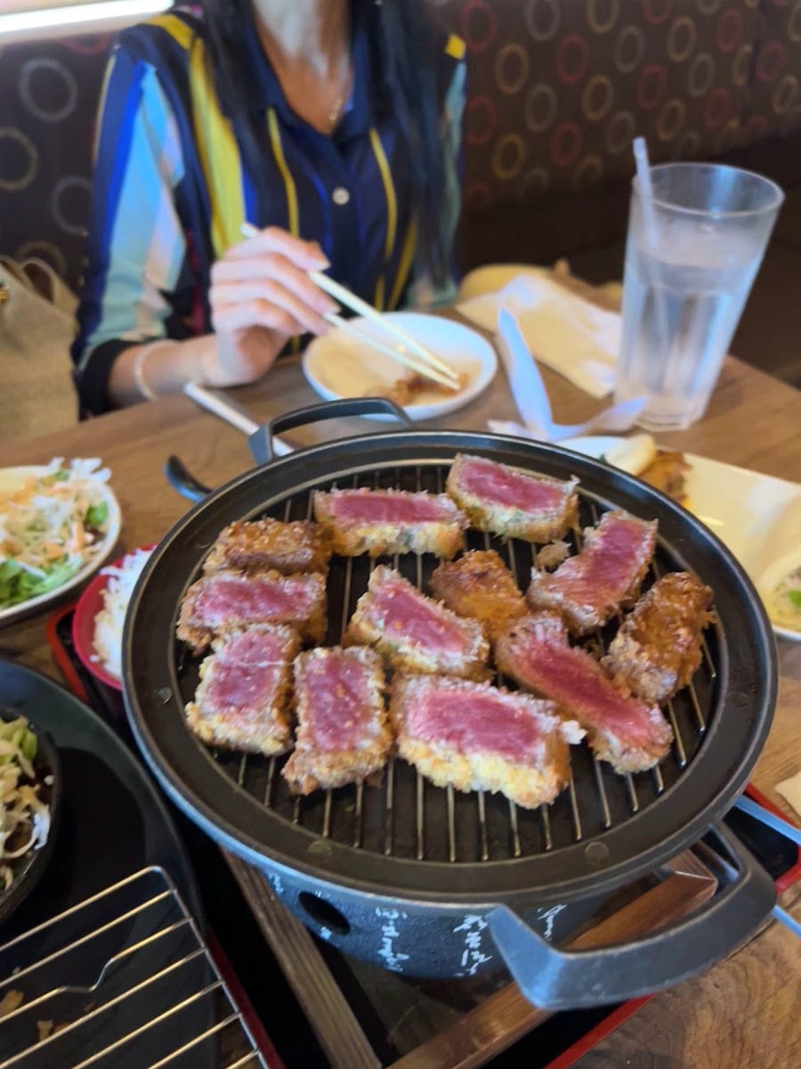 Nikugen Steak Sushi & Ramen, photo 3