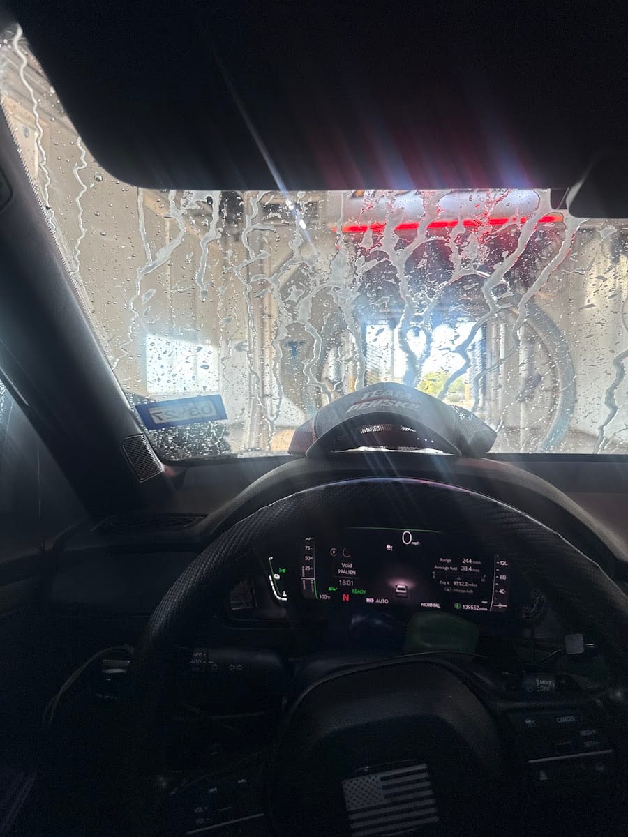 Mister Car Wash, photo 4