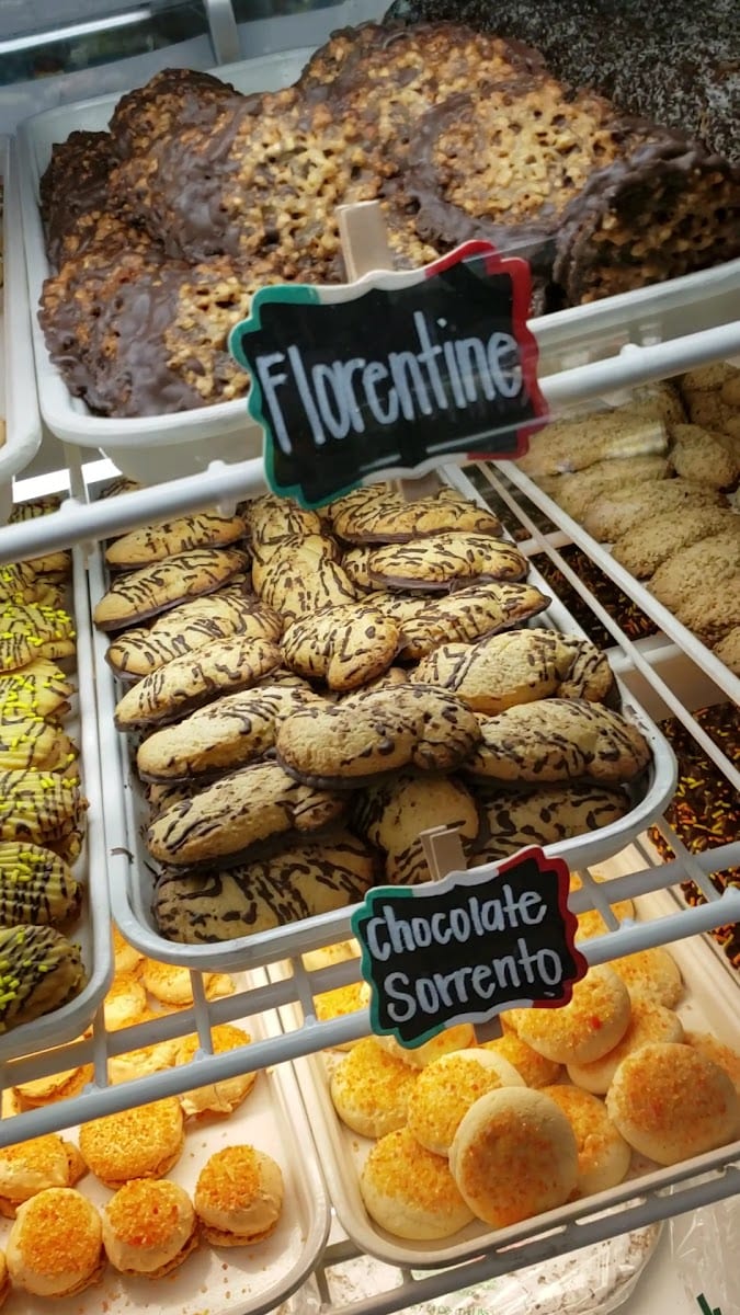 Dianda's Italian American Pastry, photo 2