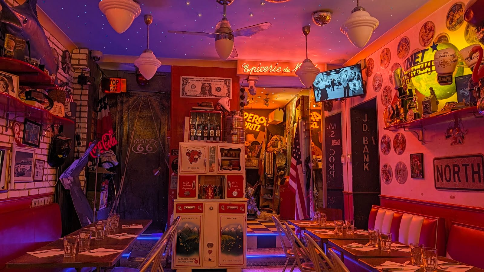 Le Fil Rouge Café