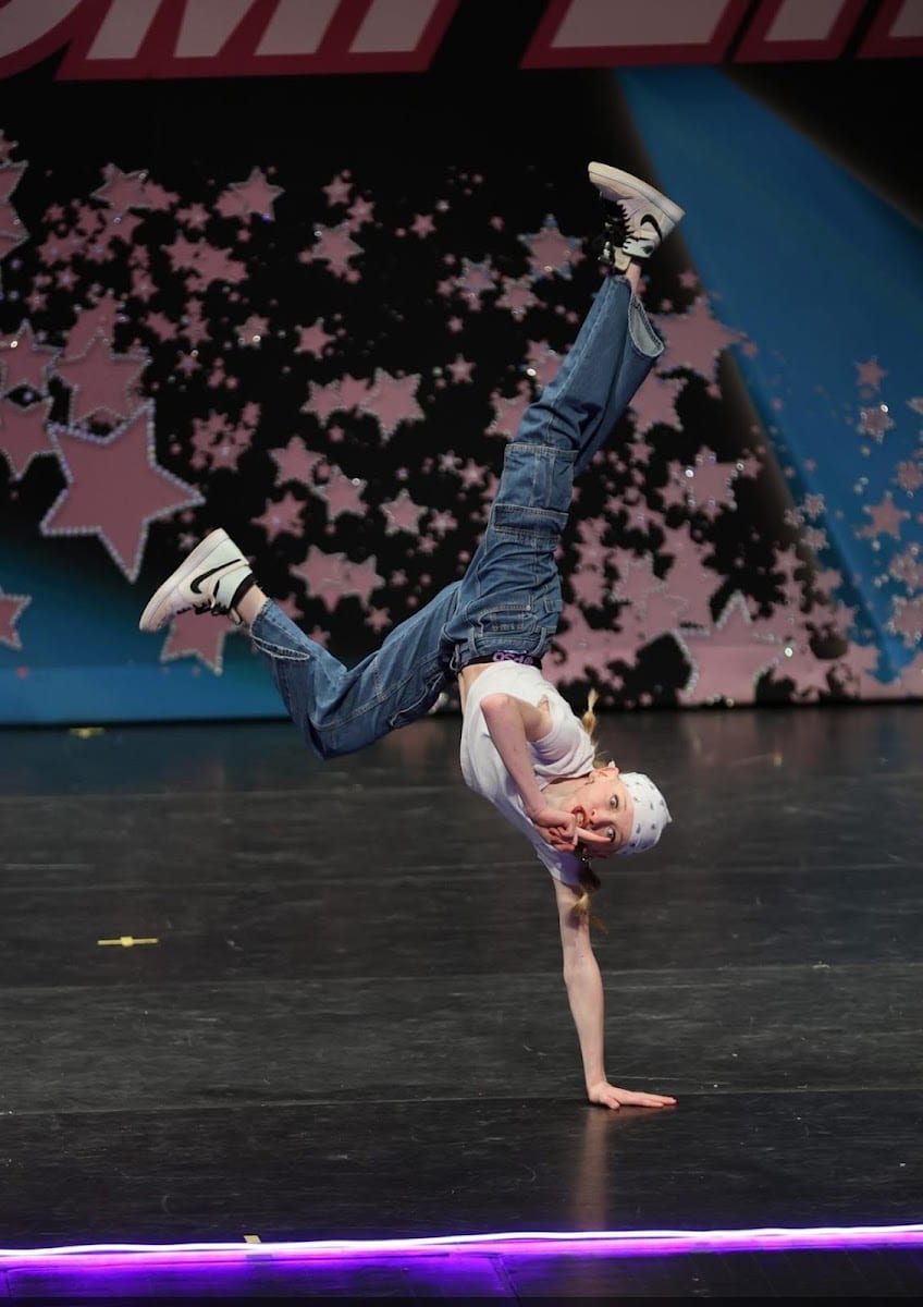 307 Dance Academy, photo 4