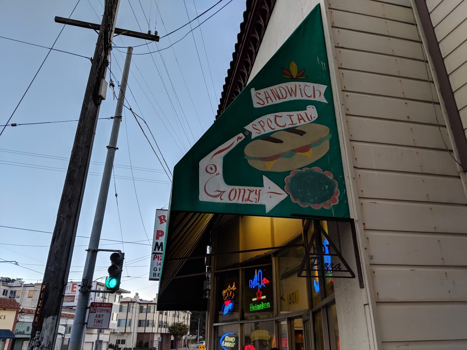Red Sea Pizza and Market