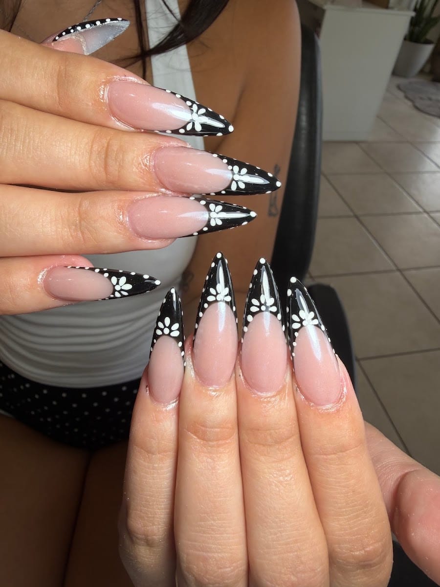 Golden nail spa