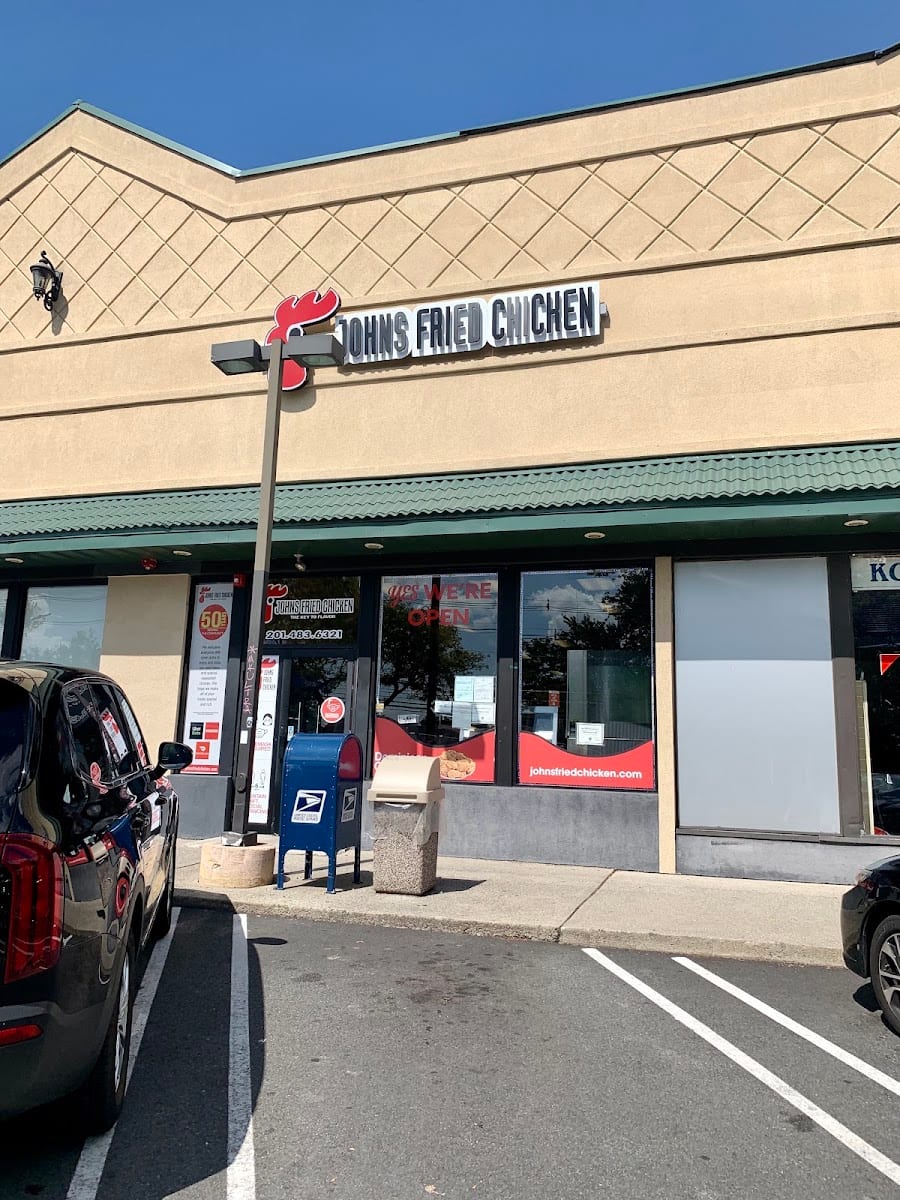 JOHN'S FRIED CHICKEN PARAMUS, photo 3