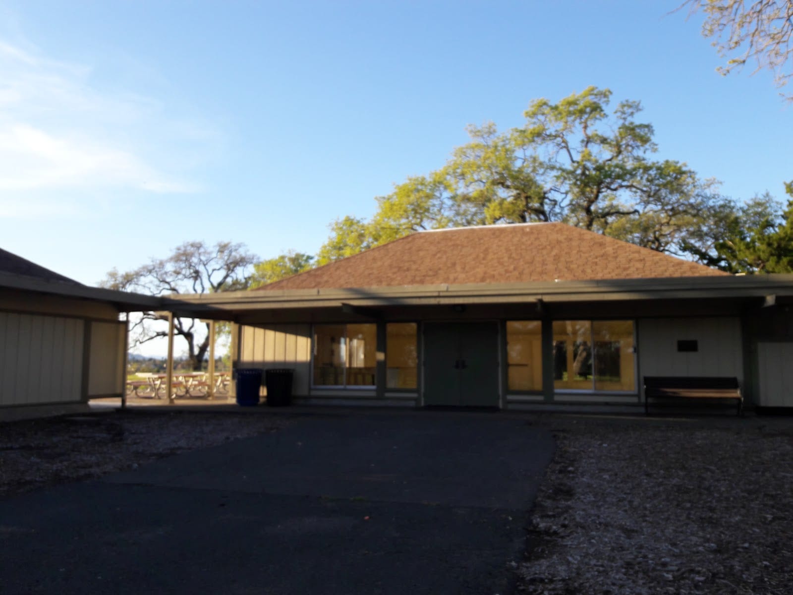 Robert Pelusi Recreation Building, photo 2