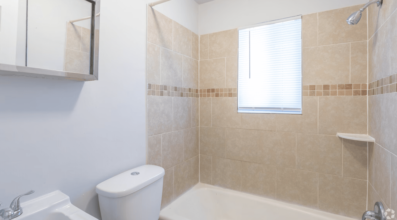 Pembroke Pines Apartments, photo 2