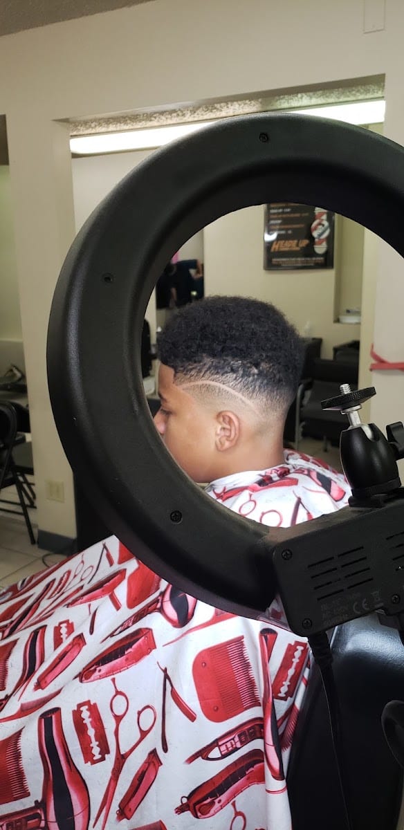 Headz up barber studio, photo 2