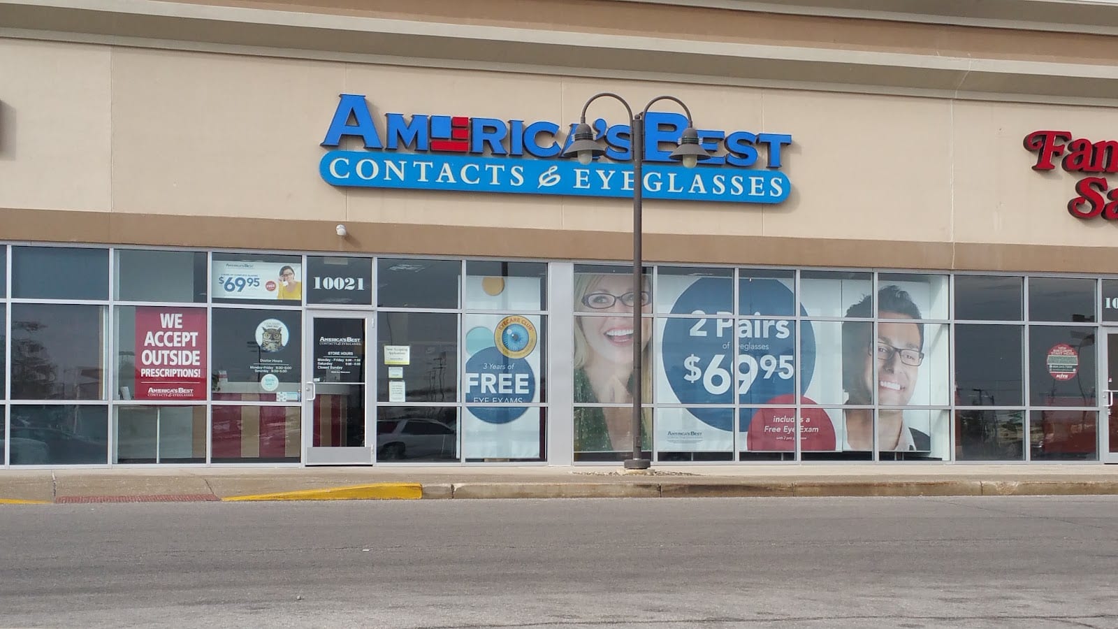 America's Best Contacts & Eyeglasses, photo 2