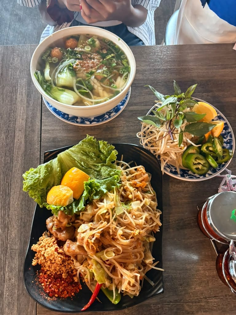 Mr. Pho - California Kitchen & Bar, photo 4
