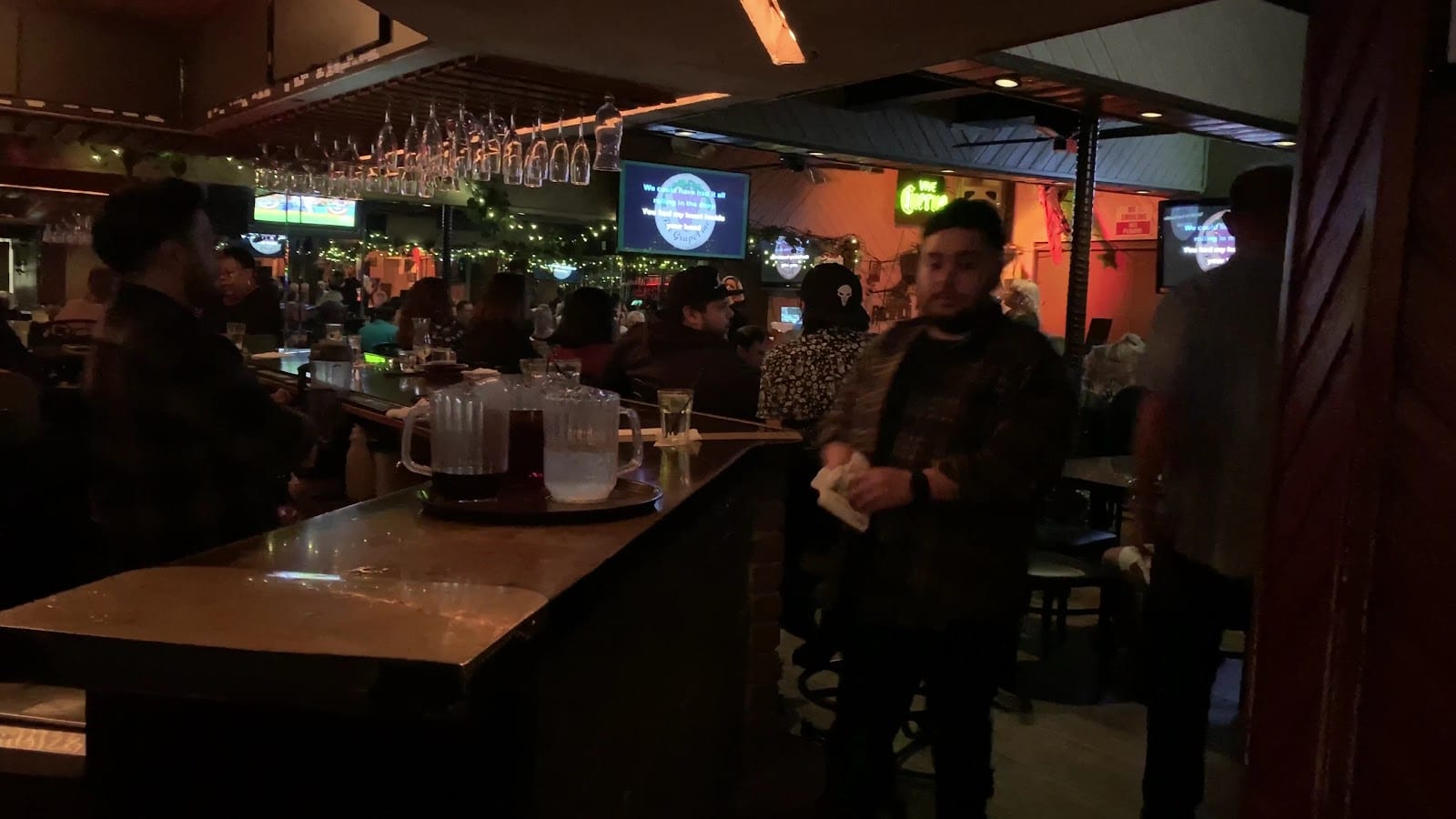 The Grapevine Restaurant & Karaoke Bar, photo 2