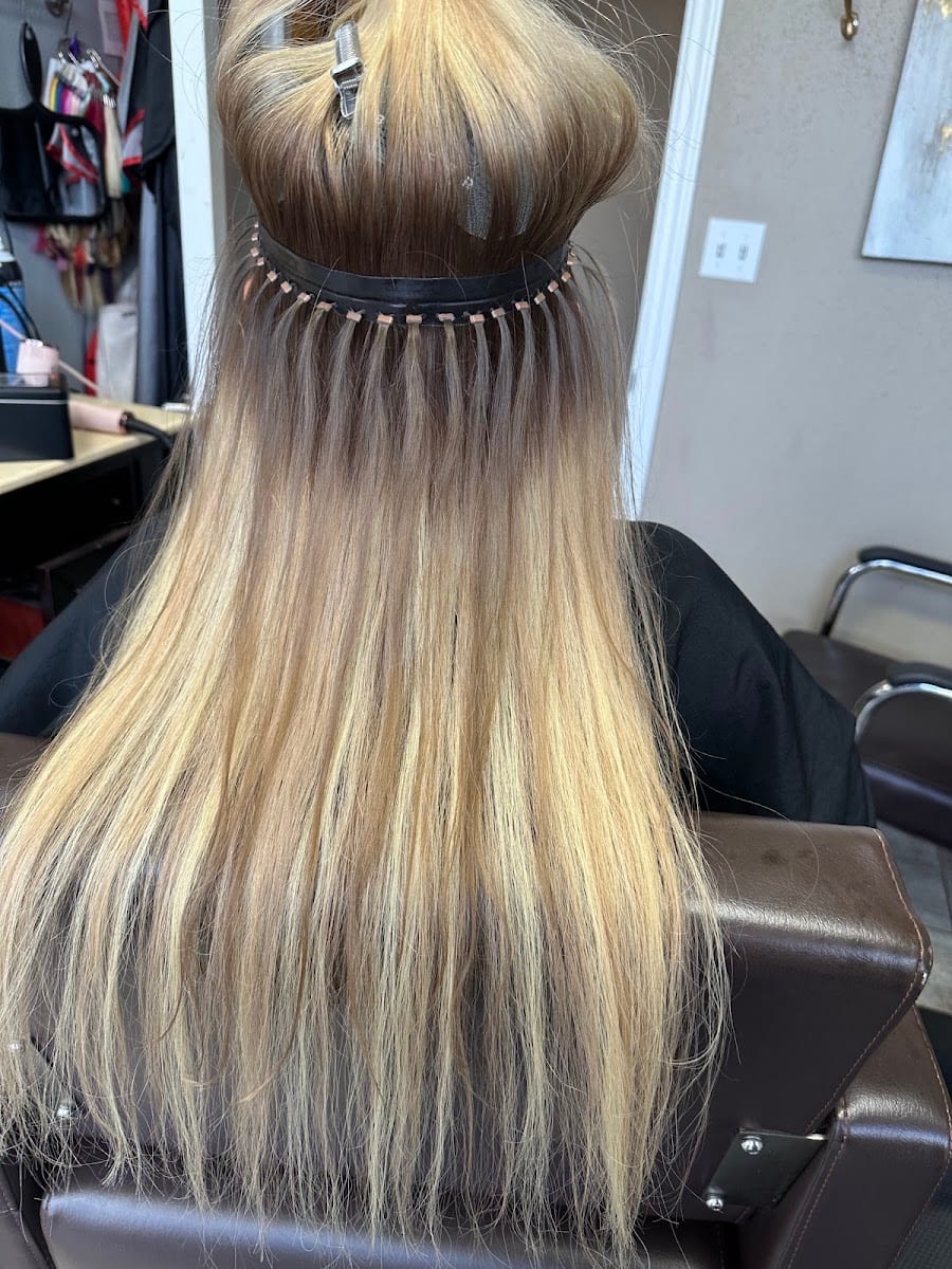 Salon Della Sass, Hair Extension headquarters, and Full service family Salon, photo 2
