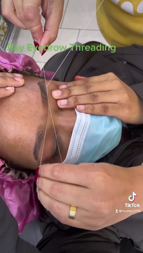 Ray Eyebrow Threading, photo 3