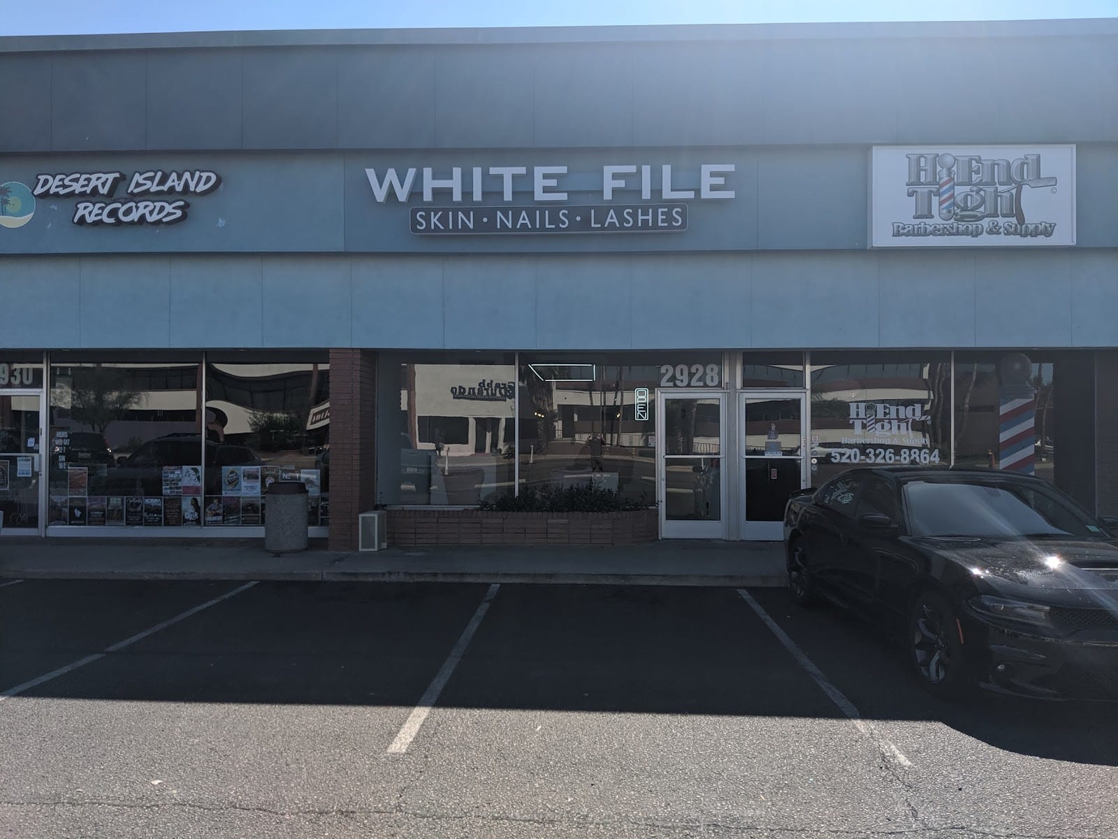 White File, photo 4