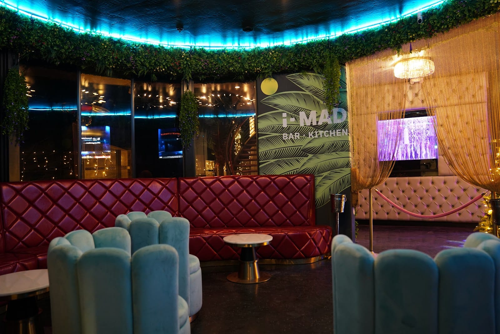 i-MAD, photo 2