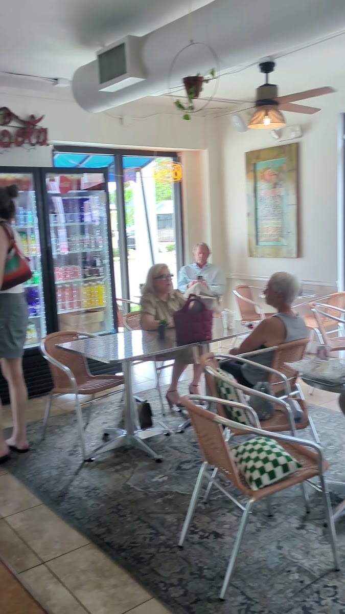Michelle’s Brown Bag Cafe, photo 2