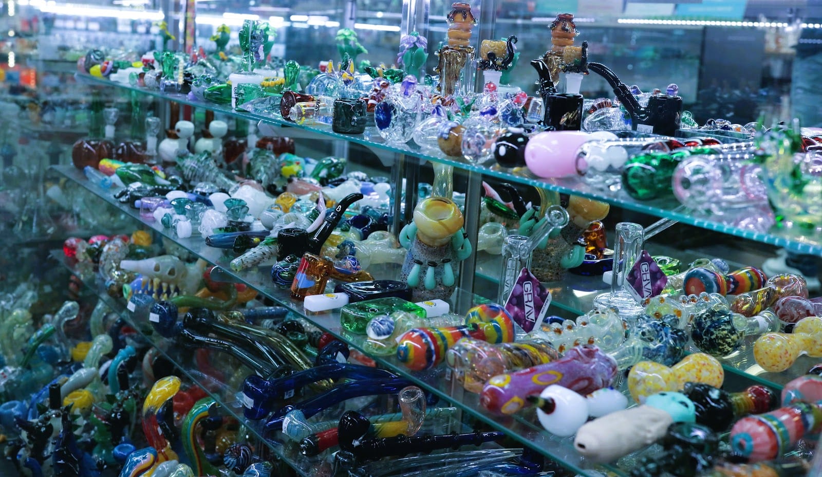 Glass Monkey Smoke Shop, photo 3