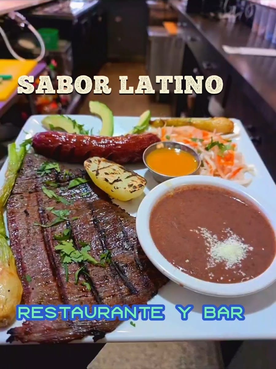Sabor Latino Restaurante y Bar, photo 2