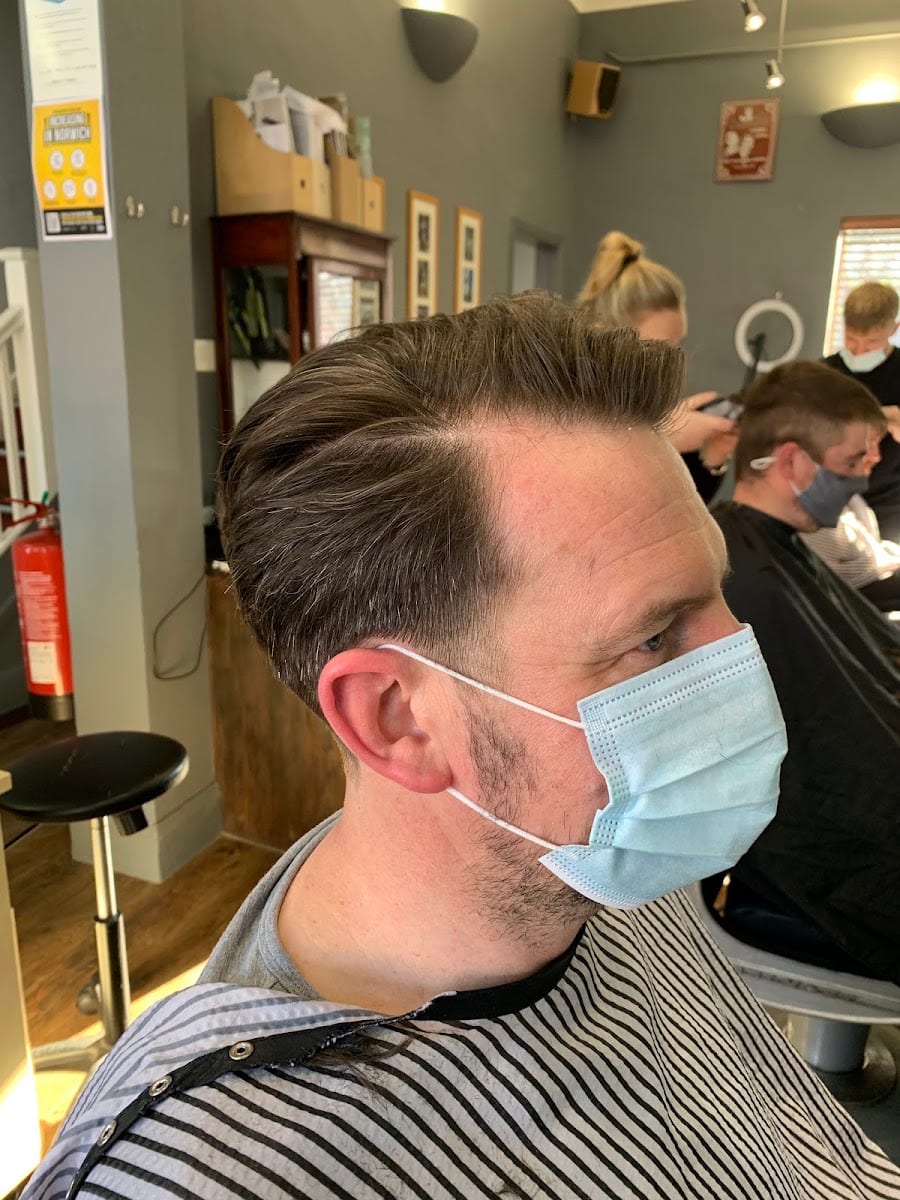 Enzo Hair Barbers, photo 4