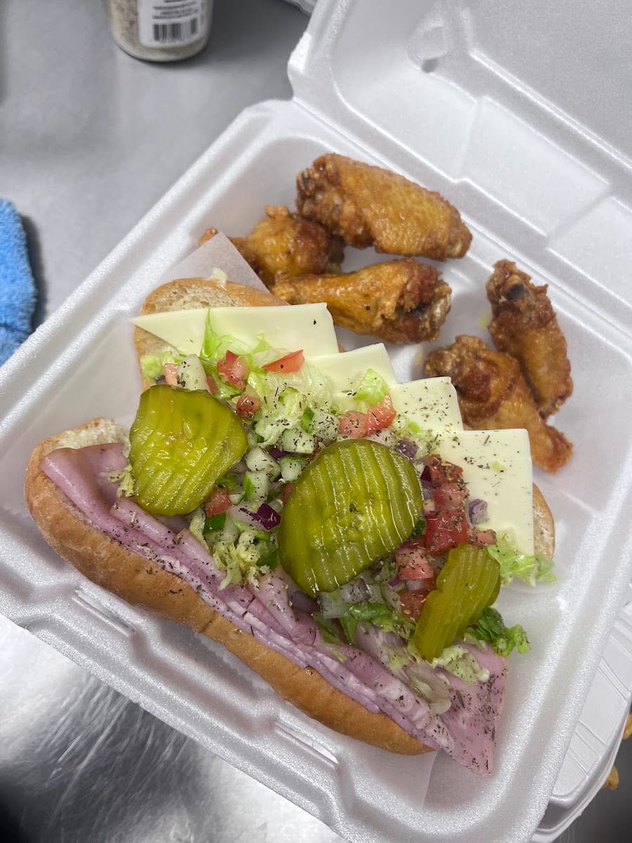 ATL WING & DELI Anderson, photo 2