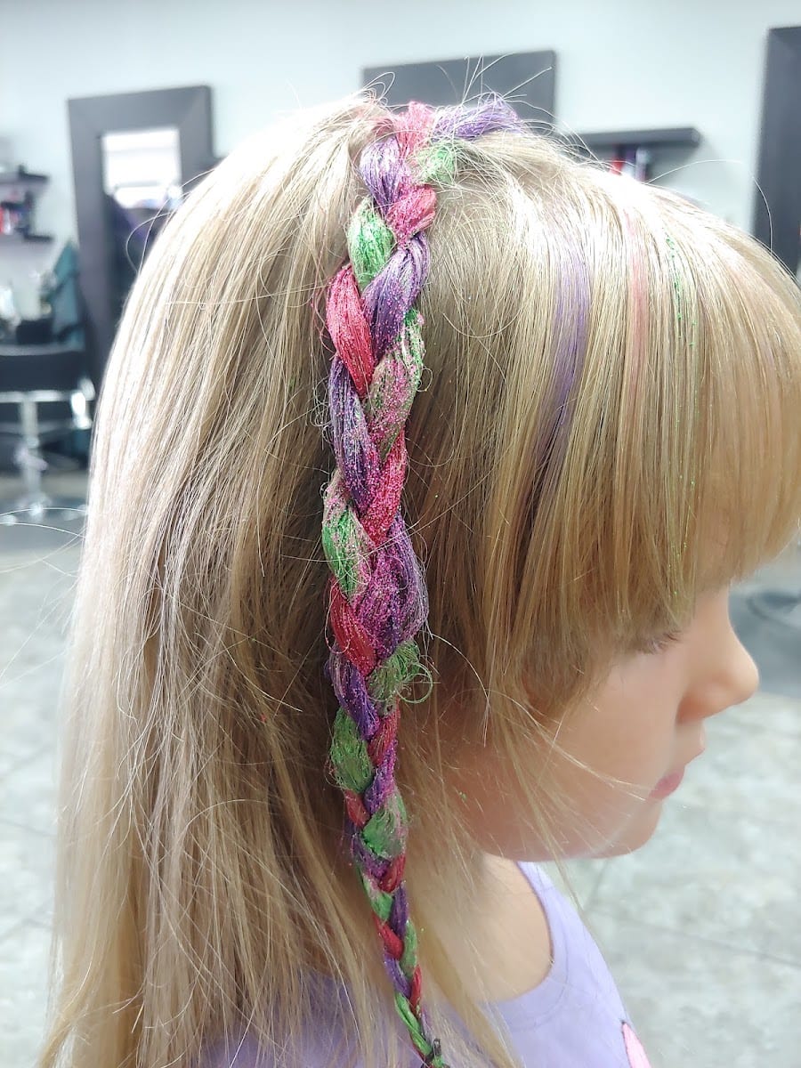 Turning Heads Salon