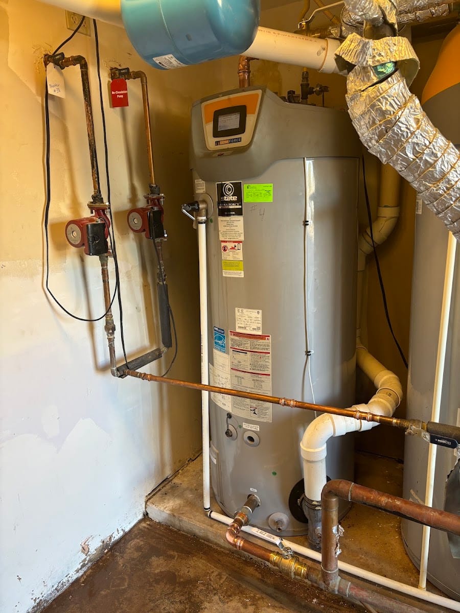 1213 Plumbing, photo 3