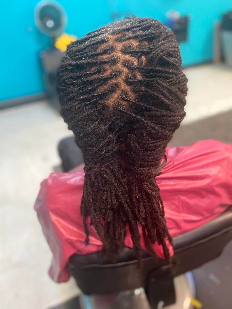 Boss Dolls Beauty Salon LLC
