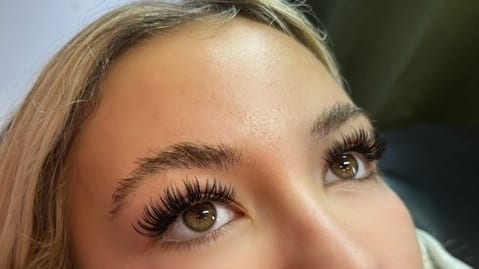 AZ Lash Muse