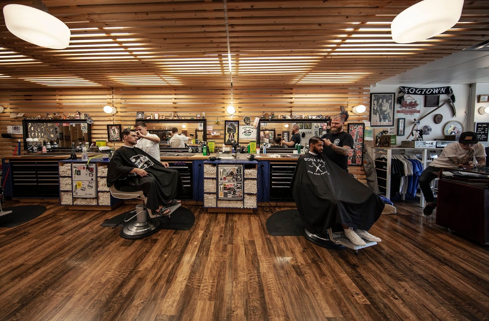 Town Barber, photo 4