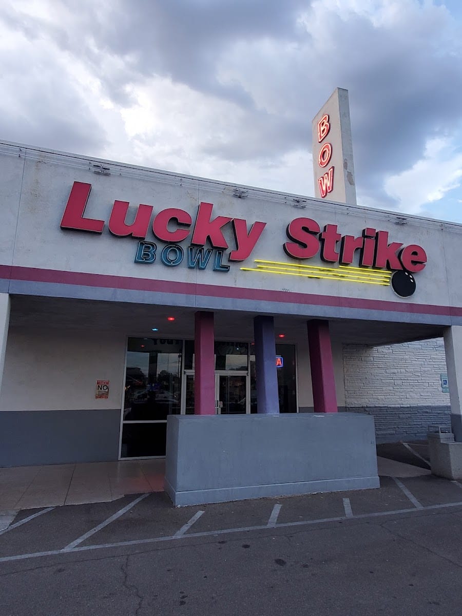 Lucky Strike Bowl, photo 4