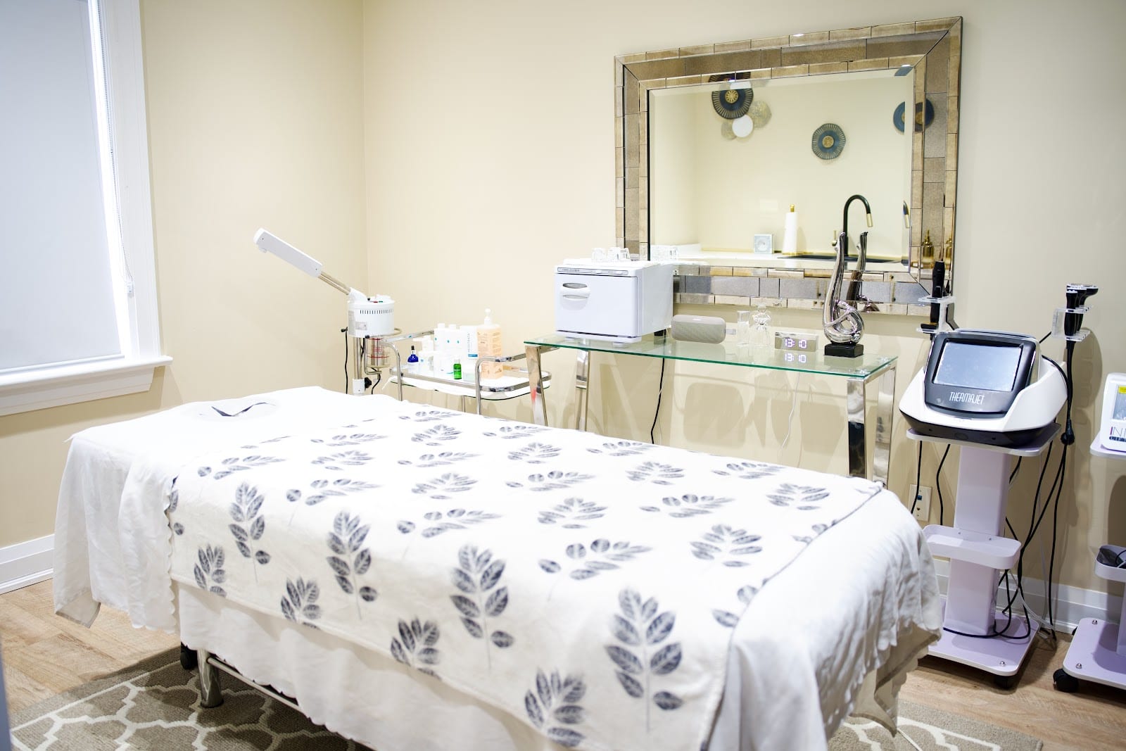 Maison de Clia RMT Wellness & Skincare
